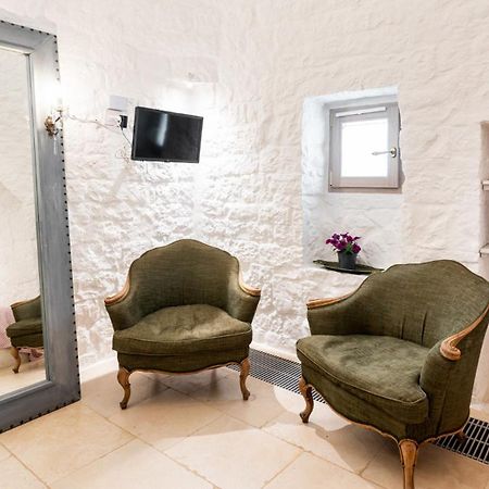 Petranima Wellness In Trulli Bed & Breakfast Ostuni Ngoại thất bức ảnh
